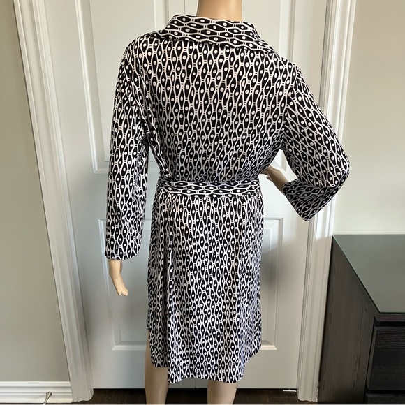 DS Italy | Black & White midi dress - Picture 5 of 12